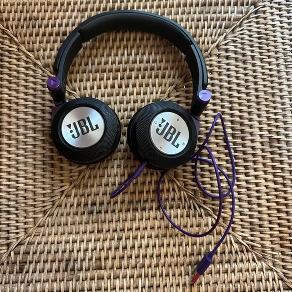 JBL‎ head phones
